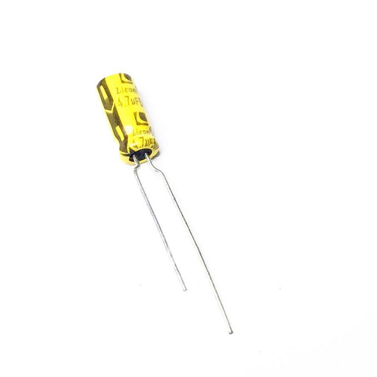 Kit com 50 Capacitores Eletrolíticos 4.7uF 50V 85C Licon - KIT-CAP-ELET-4-7UF-50V-LICON-50 - Comecx Labs