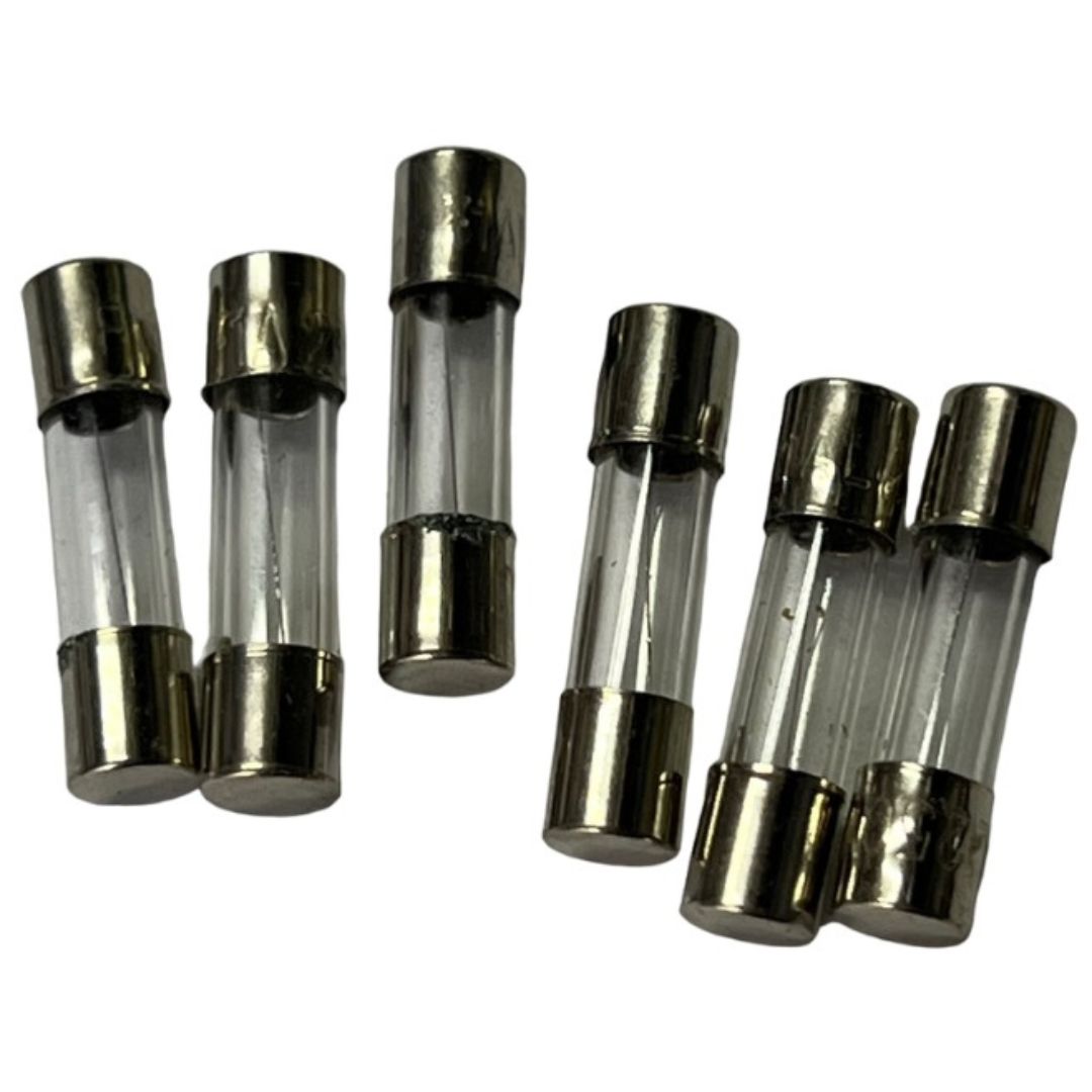 Fusível de Vidro 5x20 Pequeno 3.5A 250V - MAN-PROT-FUSE-194414 - Comecx Labs