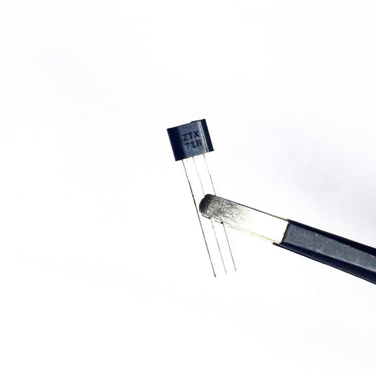 Transistor PNP ZTX718 TO-92 PTH - SEMI-TECH-ZTX718 - Comecx Labs